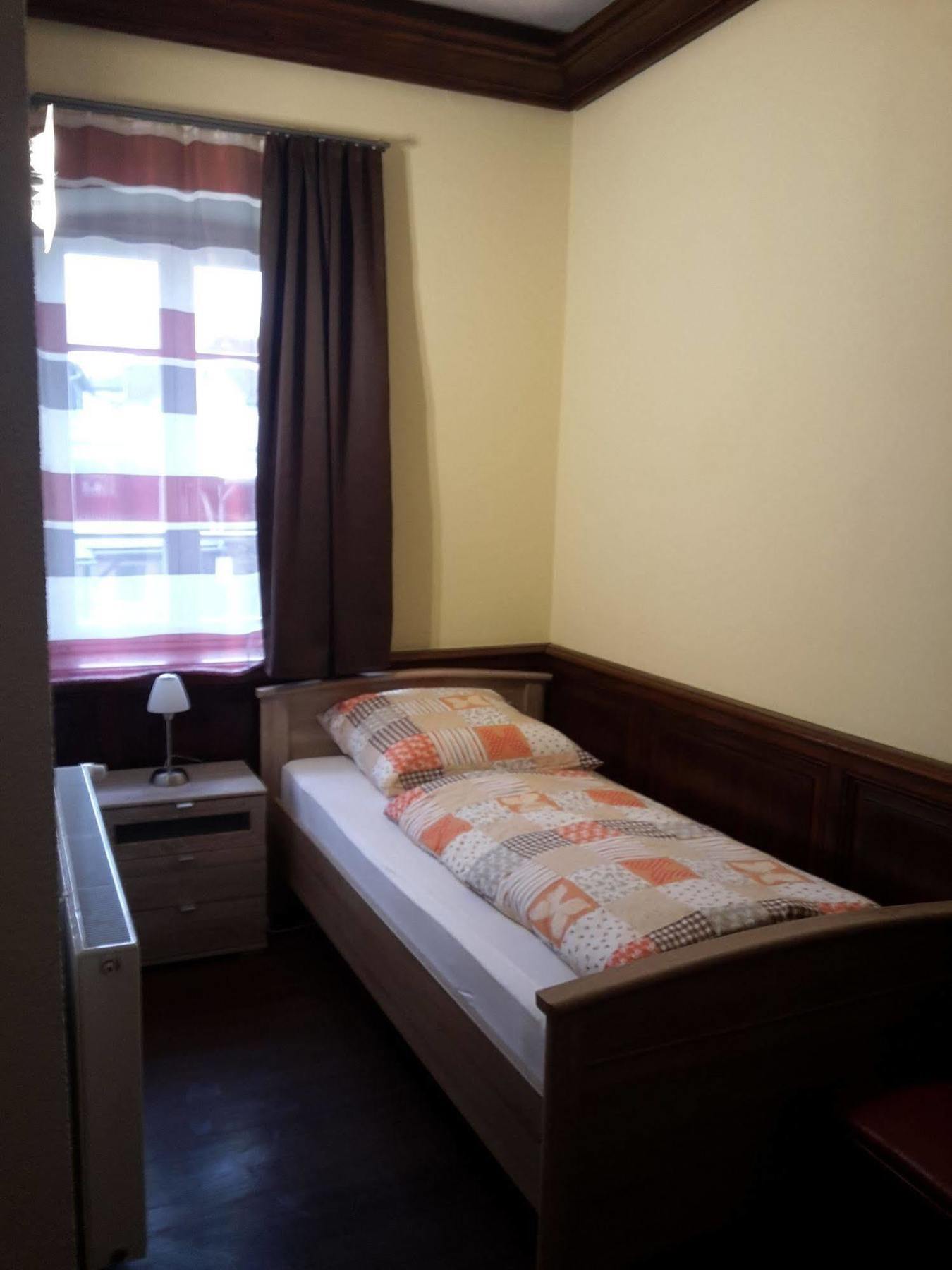 Hotel Zum Schwanen Leimen  Ngoại thất bức ảnh